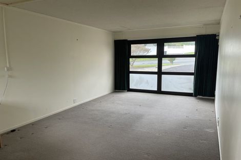 Photo of property in 2/918 Beach Road, Waiake, Auckland, 0630