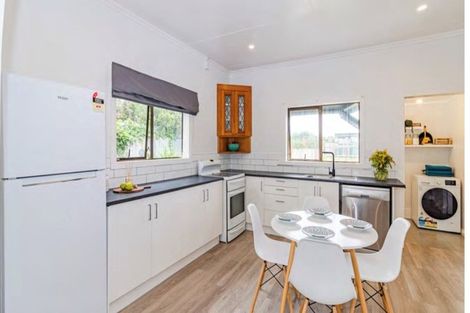 Photo of property in 117 Cornfoot Street, Castlecliff, Whanganui, 4501