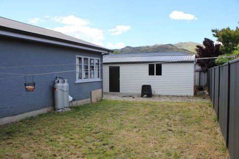 Photo of property in 102 Inniscort Street, Cromwell, 9310