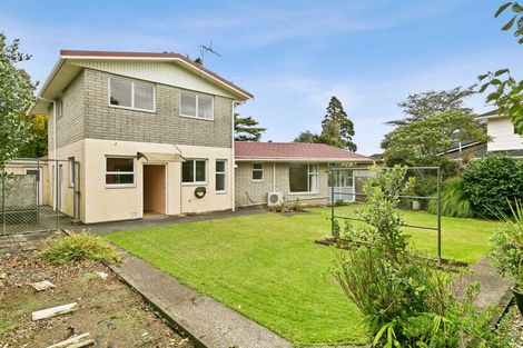 Photo of property in 6 Magnolia Drive, Westown, New Plymouth, 4310