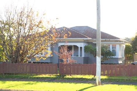 Photo of property in 16 Royton Avenue, Mangere East, Auckland, 2024