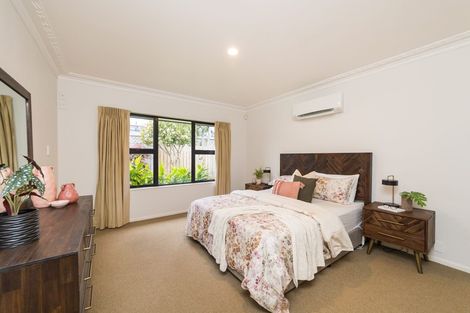 Photo of property in 15 Phoenix Avenue, Hokowhitu, Palmerston North, 4410