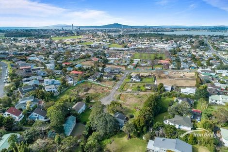 Photo of property in 22 Kaka Street, Northcote, Auckland, 0627