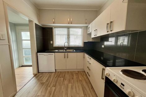 Photo of property in 8b Frank Hewitt Street, Pukekohe, 2120