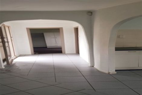 Photo of property in 44 Chamberlain Road, Massey, Auckland, 0614