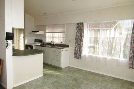 Photo of property in 6 Lowes Place, Solway, Masterton, 5810