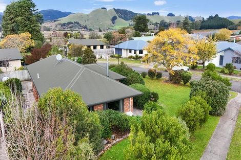 Photo of property in 1 Longfields Road, Brightwater, 7022