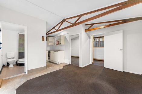 Photo of property in 188 Waimumu Road, Massey, Auckland, 0614