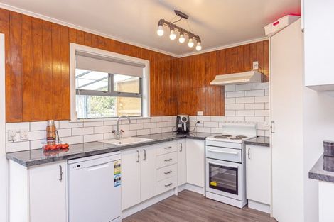 Photo of property in 74 Matai Street, Castlecliff, Whanganui, 4501