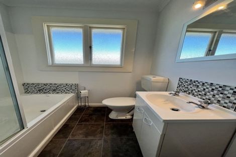 Photo of property in 33 Neill Street, Hornby, Christchurch, 8042