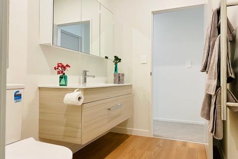 Photo of property in 588e Te Atatu Road, Te Atatu Peninsula, Auckland, 0610