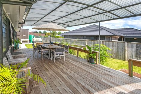 Photo of property in 23 Victoria Street, Coromandel, 3506