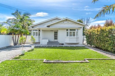Photo of property in 36 Harbour View Road, Point Chevalier, Auckland, 1022