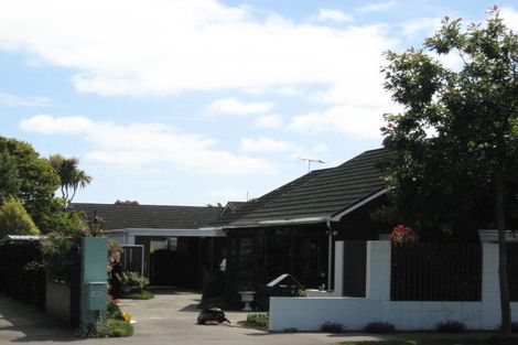 Photo of property in 1/368 Yaldhurst Road, Russley, Christchurch, 8042