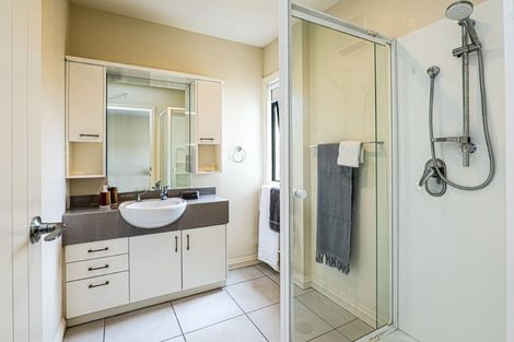 Photo of property in 321 Gardiners Road, Harewood, Christchurch, 8051