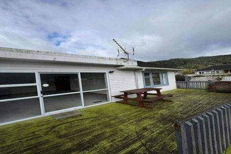 Photo of property in 167b Wainuiomata Road, Wainuiomata, Lower Hutt, 5014