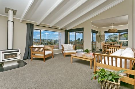 Photo of property in 14 Galaxy Drive, Mairangi Bay, Auckland, 0630