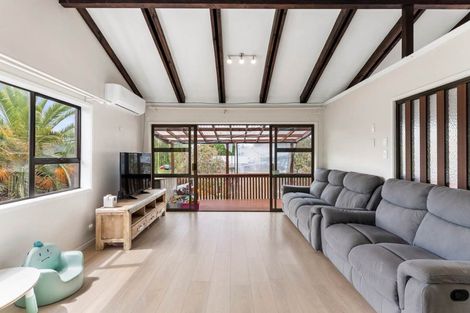 Photo of property in 157 Triangle Road, Massey, Auckland, 0614