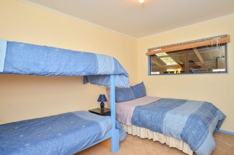 Photo of property in 3 Tamarisk Drive, Riversdale Beach, Masterton, 5872
