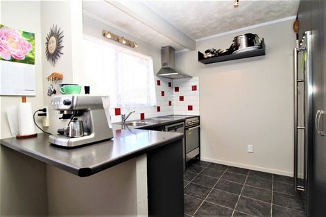 Photo of property in 1/17 Garelja Road, Henderson, Auckland, 0612