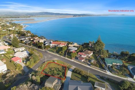 Photo of property in 99 Town Point Road, Maketu, Te Puke, 3189