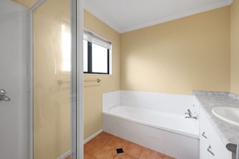 Photo of property in 417 Southland Place, Raureka, Hastings, 4120