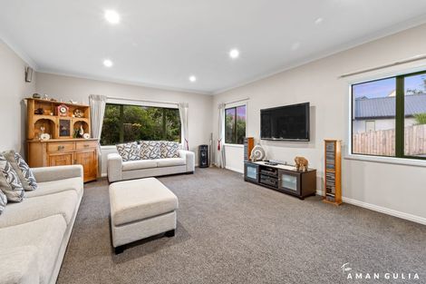 Photo of property in 322b Glenfield Road, Glenfield, Auckland, 0629