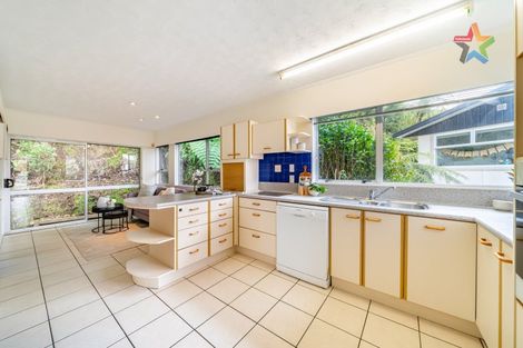Photo of property in 111 Tirohanga Road, Tirohanga, Lower Hutt, 5010