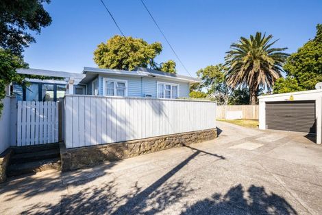 Photo of property in 475b Saint Aubyn Street, Moturoa, New Plymouth, 4310