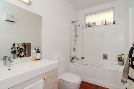 Photo of property in 11 Henderson Street, Karori, Wellington, 6012