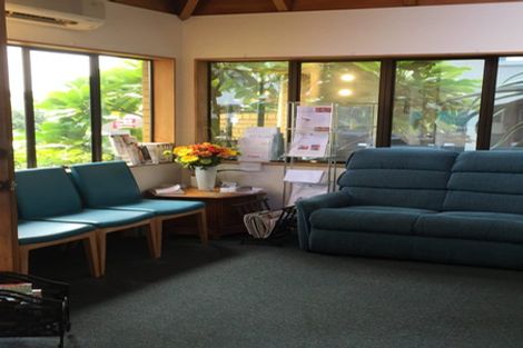 Photo of property in 2f Dodson Avenue, Milford, Auckland, 0620