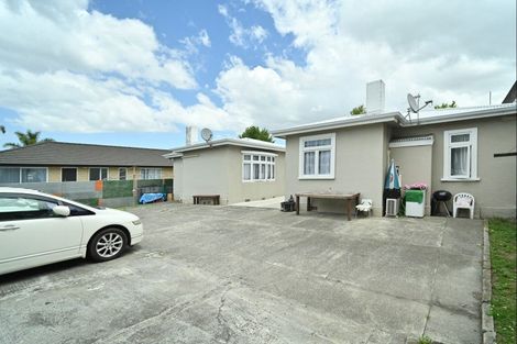 Photo of property in 402a Queen Street East, Hastings, 4122