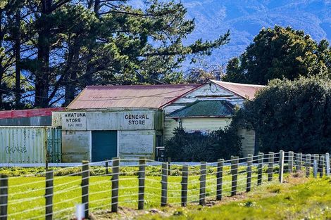 Photo of property in 2124 Eltham Road, Awatuna, Hawera, 4679