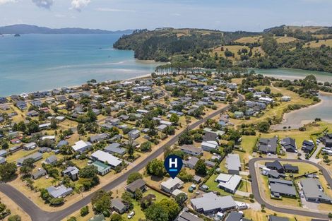 Photo of property in 45 Oyster Drive, Cooks Beach, Whitianga, 3591