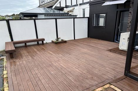 Photo of property in 1/24 Curacao Place, Half Moon Bay, Auckland, 2012