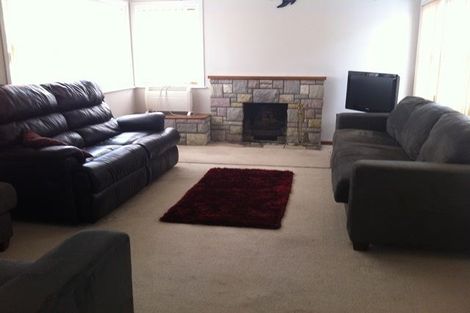 Photo of property in 22 The Terrace, Herald Island, Auckland, 0618