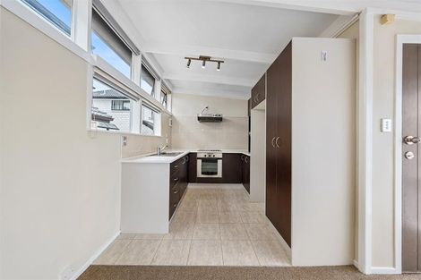 Photo of property in 2/127 Seabrook Avenue, New Lynn, Auckland, 0600