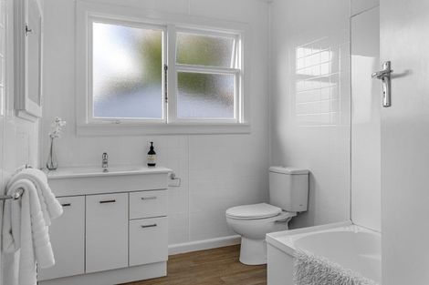 Photo of property in 106 Idris Road, Bryndwr, Christchurch, 8052