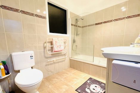 Photo of property in 89 Saddleback Rise, Murrays Bay, Auckland, 0630