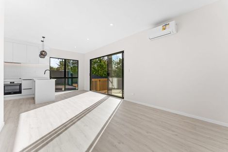 Photo of property in 19b Red Beach Road, Red Beach, 0932