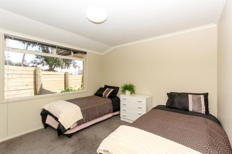 Photo of property in 46 Alberta Road, Glen Avon, New Plymouth, 4312