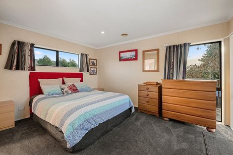 Photo of property in 6 Edward Payton Grove, Pukehangi, Rotorua, 3015