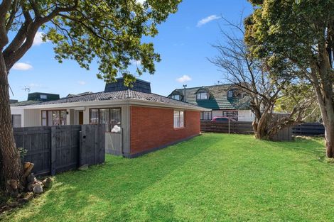 Photo of property in 3/10 Browns Road, Manurewa, Auckland, 2102