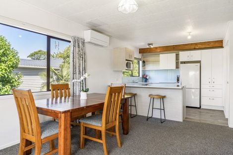 Photo of property in 2/26 Otanerua Road, Hatfields Beach, Orewa, 0931