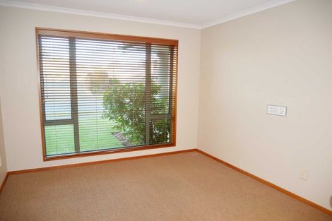 Photo of property in 38 Marble Wood Drive, Papanui, Christchurch, 8053