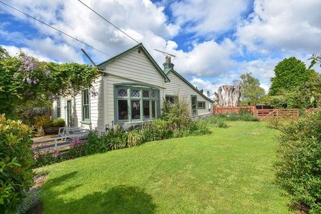 Photo of property in 6 Railway Lane, Outram, 9019