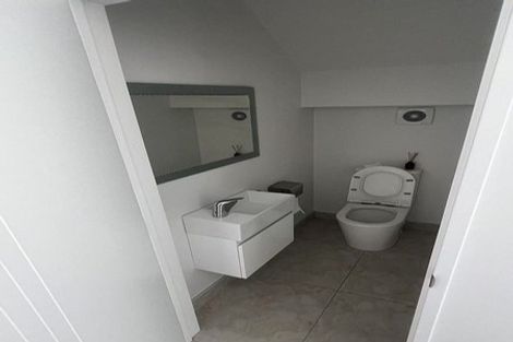 Photo of property in 28a Tiraumea Drive, Pakuranga, Auckland, 2010