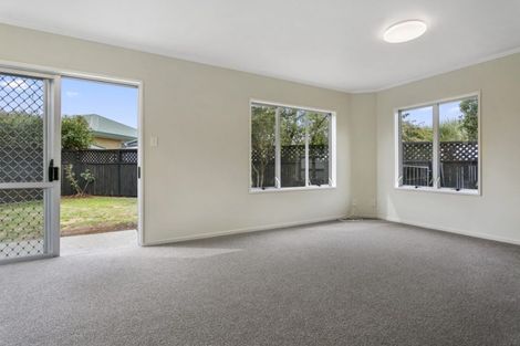 Photo of property in 122b Victoria Street, Cambridge, 3434