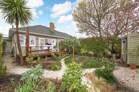 Photo of property in 1/68 Astley Avenue, New Lynn, Auckland, 0600