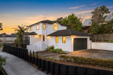 Photo of property in 12b Kimberly Grove, Greenhithe, Auckland, 0632
